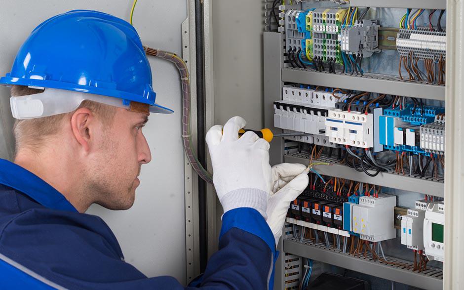 travail électricien Villeneuve-le-Roi